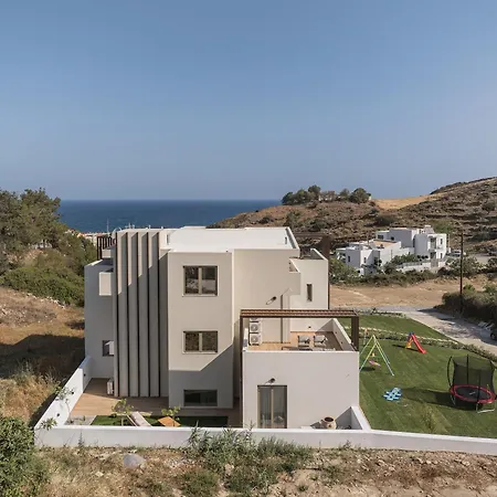 Luxurious Selestine - With Private Pool Pánormos