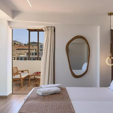 Luxurious Selestine - With Private Pool فيلة