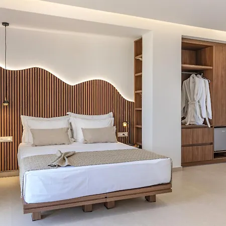 Luxurious Selestine - With Private Pool فيلة