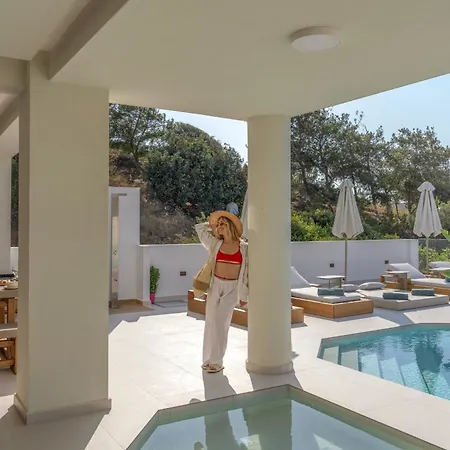 فيلة Luxurious Selestine - With Private Pool *