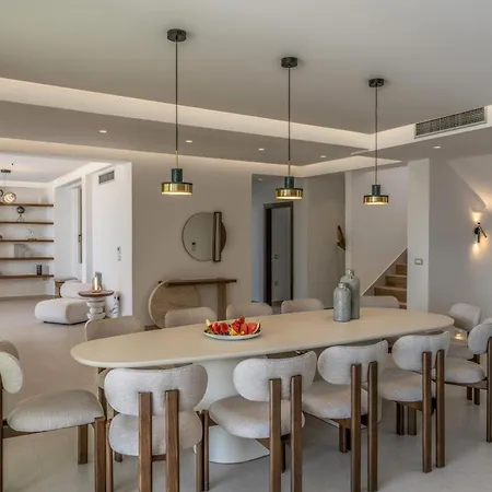 Luxurious Selestine - With Private Pool